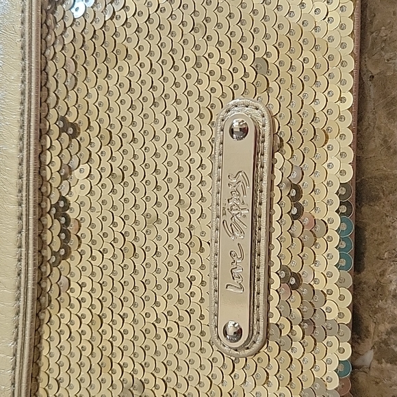 2 Express Gold Wristlets - Picture 7 of 12